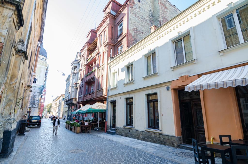 Apartamenty Lesi Ukrainky 17 Львів Екстер'єр фото